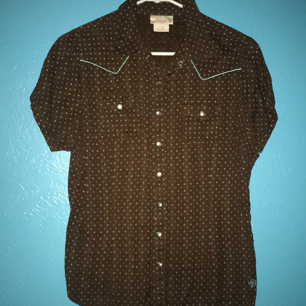 Fitted button up